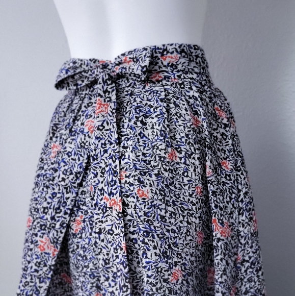 Balenciaga Silk Skirt • Floral Prairie • Bow Waist • A Line • S - Picture 3 of 3